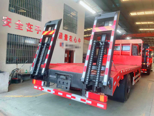 12���ھ�C(j��)�ϰ�܇�|�L(f��ng)�Θ�